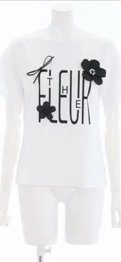 Tシャツ　白