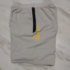 ☆新品NIKEハーフパンツ☆