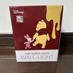 新品 ディズニー くまのプーさんのモーションセンサー付きウォールライト