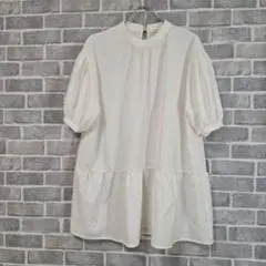 KHALITA　チュニック　ハーフパフスリーブ　ノーカラー　ホワイト