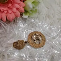 Item thumbnail for item 700d8864-f3b8-4102-acb6-9e64658ef104