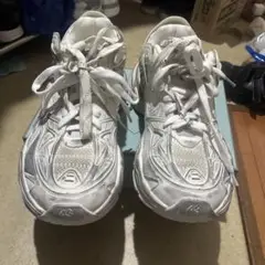 baiDeng Cyber Sneaker