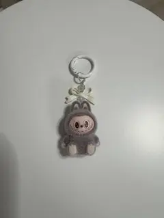 POPMART ぬいぐるみ　ラブブ　キーホルダー