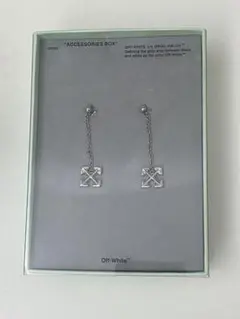 OFF WHITE クロスピアス 完品 美品 OFF WHITE クロスピアス 完品 美品