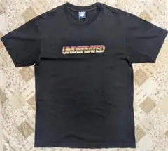 アンディフィーテッド UNDEFEATED グラデーションロゴ