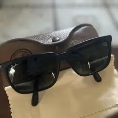 Ray-Ban ブラック サングラス ケース付き
