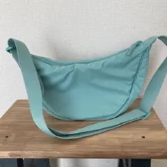 ユニクロ　ラウンド　ミニショルダー　ミント