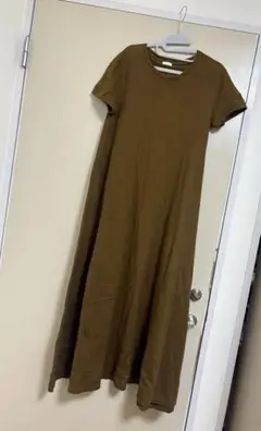 ギャルリーヴィーブラウン 半袖ロングワンピース