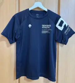 DESCENTE スポーツTシャツ 紺色