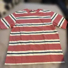 ユニクロ　Tシャツ　サーモンピンク系