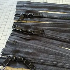 コイル ファスナー 60cm 両開き 黒3本 YKK