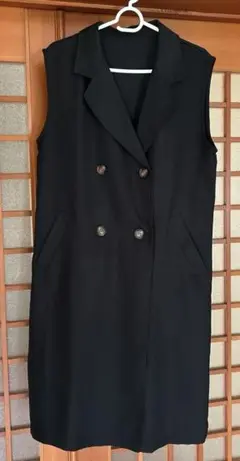 GORGE袖なしロングジャケット