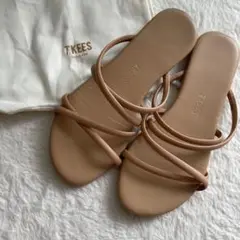 【着用少】TKEES ベージュサンダル