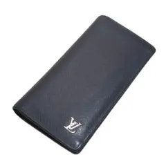 Item thumbnail for item a5e8372a-d5f5-4e41-82c0-40442b8837d3