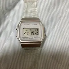 CASIO F-91W デジタル腕時計　チプカシ　クリア　ほぼ未使用　美品