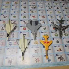 ガチャガチャ 飛行機 フィギュア