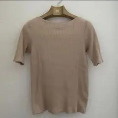 UNIQLO ユニクロ　半袖　ベージュ　M