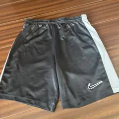 Nike ハーフパンツ ブラック　サッカー　150くらい