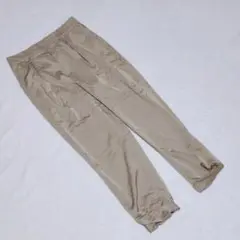 KN0250【アンタイトル】テーパードパンツ【2】サテン 光沢感 クロップド
