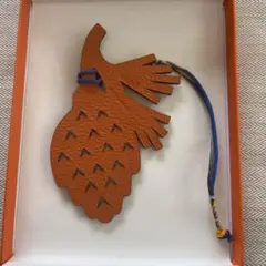 レア未使用❗️エルメス チャーム マツボックリ パープル✖︎オレンジ
