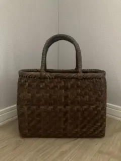 Item thumbnail for item 44931e9e-2ad0-48b5-8166-f5bd500f079b