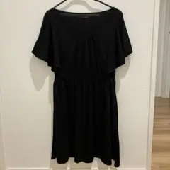 黒 半袖 フレアスリーブ ミニワンピース