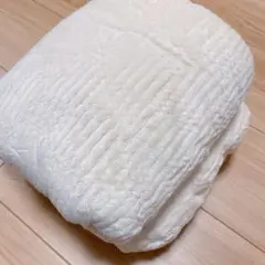 未使用　毛布　シングル　冬用　あったか　ベージュ　150 × 200cm