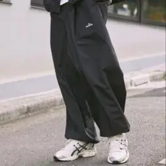 The unormwind　3レイヤーオーバータックワイドパンツ