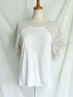 LAURA ASHLEY レース付きホワイトTシャツ