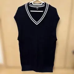 UNIQLO ネイビー Vネック スクールベスト