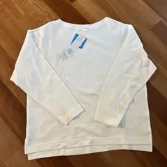 未使用ホワイト 長袖Tシャツ　Mサイズ