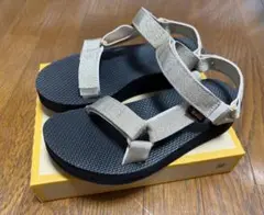 【美品】テバ teva スポーツサンダル 黒 ゴールド 23