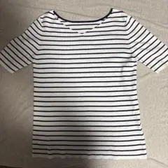ナチュラルビューティベーシック　ストライプ ニット風Tシャツ Mサイズ