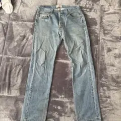 lev's501W30 L32