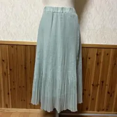 プリーツ加工　ライムグリーン　ウエスト総ゴム　スカート