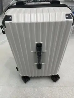 キャリーケースアイボリー　ストッパー機能カップホルダー付きTSAロック搭載耐衝撃