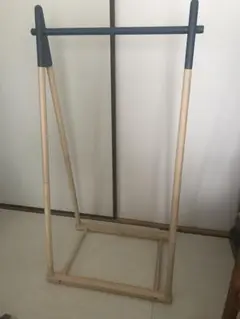 北欧調　木製ハンガーラック 青