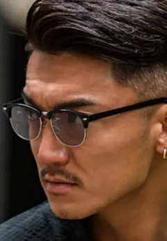 ブロー型デザインサングラス ライトスモーク