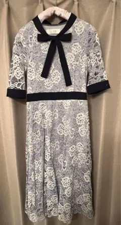 tocco 半袖ブルーレースワンピース