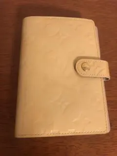 ルイヴィトン ヴェルニ 手帳