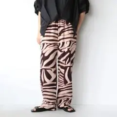 LILA & CITTA◇CHIGNONシニヨン リゾート柄イージーパンツ