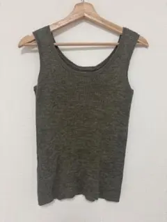 オリーブグリーン リブ編み タンクトップ F