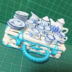 ドールハウスミニチュアティーセット　ハンドメイドバスケット(華青)