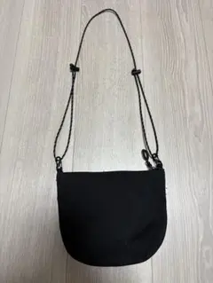 STRAIGHT 黒 サコッシュ