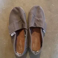 TOMS グレー スリッポン　17センチ