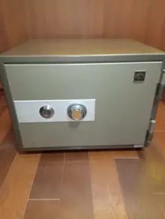 コクヨ ダイヤル式耐火金庫