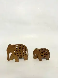 タイ　透かし彫り　ゾウ