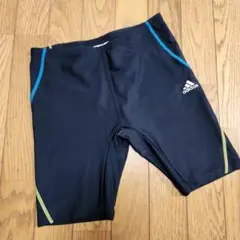 adidas　男児水着　黒　160
