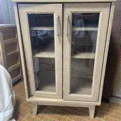 木製ガラス扉キャビネット