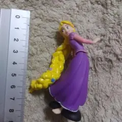 ラプンツェルいっぱいコレクション　ガチャ　三つ編み姿でおでかけ